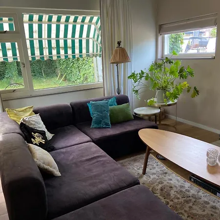 Дом отдыха House On Estate Near Amsterdam And Keukenhof Lisserbroek